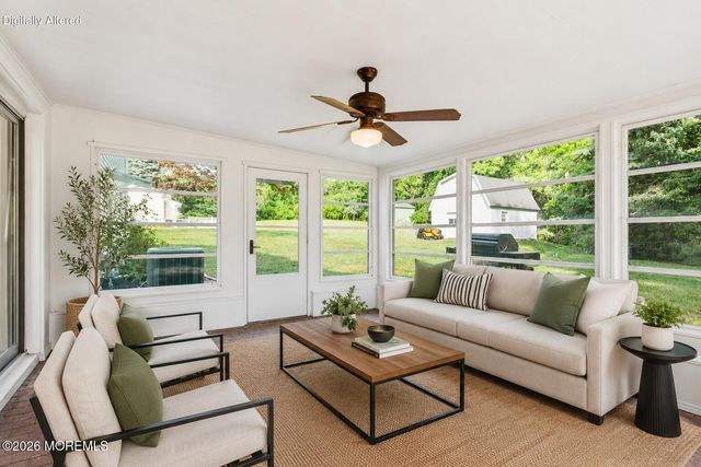11 Highview Circle, Middletown, NJ 07748