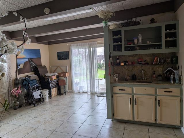 5209 N Angus Avenue, Fresno, CA 93710