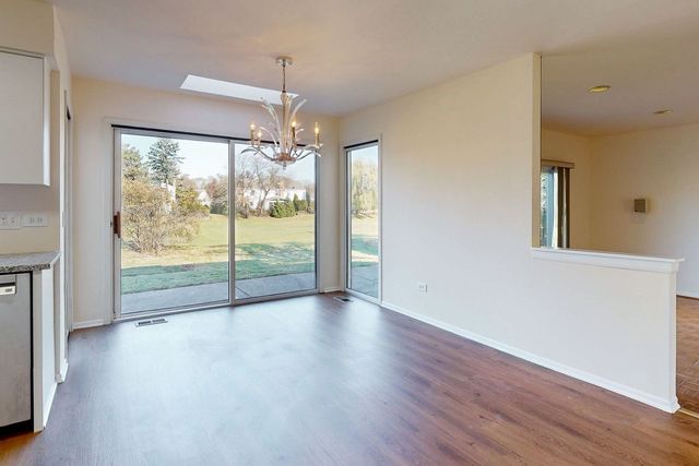 3820 Kiess Drive, Glenview, IL 60025