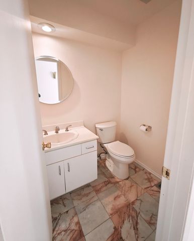 3820 Kiess Drive, Glenview, IL 60025