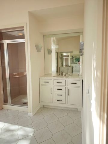 3820 Kiess Drive, Glenview, IL 60025