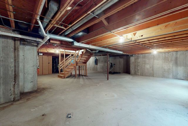 3820 Kiess Drive, Glenview, IL 60025