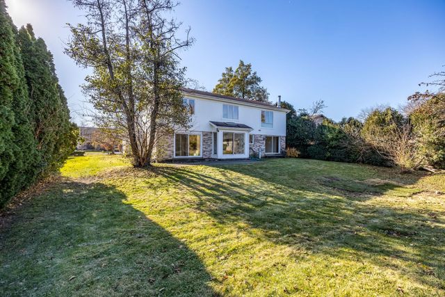 3820 Kiess Drive, Glenview, IL 60025