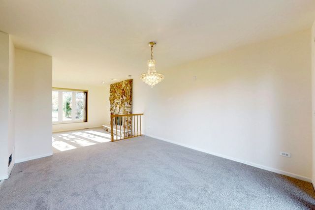 3820 Kiess Drive, Glenview, IL 60025