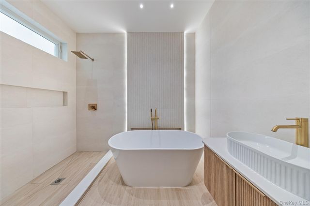 15 Northbrook Road 201, Spring Valley, NY 10977