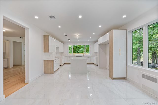 15 Northbrook Road 201, Spring Valley, NY 10977