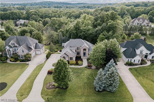 4013 Meadowvale Court, Akron, OH 44333
