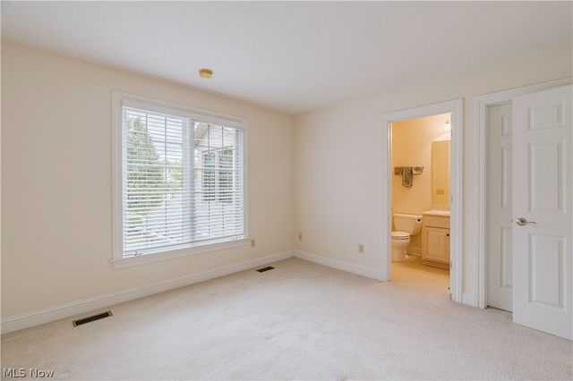 4013 Meadowvale Court, Akron, OH 44333