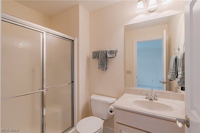 4013 Meadowvale Court, Akron, OH 44333