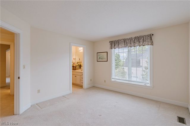 4013 Meadowvale Court, Akron, OH 44333