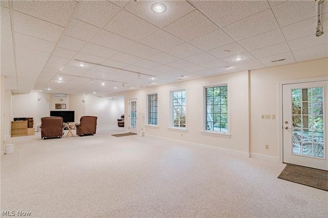 4013 Meadowvale Court, Akron, OH 44333