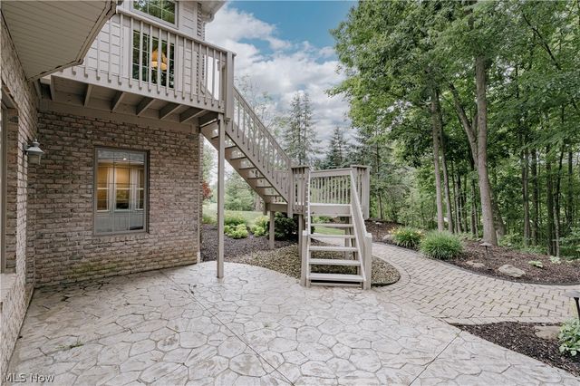 4013 Meadowvale Court, Akron, OH 44333