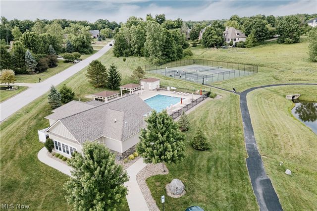 4013 Meadowvale Court, Akron, OH 44333