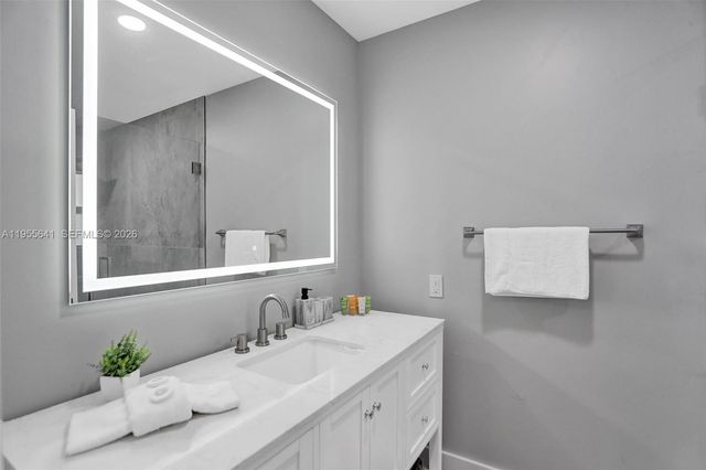 63 SE 5th Avenue, Deerfield Beach, FL 33441