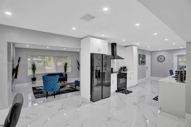 63 SE 5th Avenue, Deerfield Beach, FL 33441