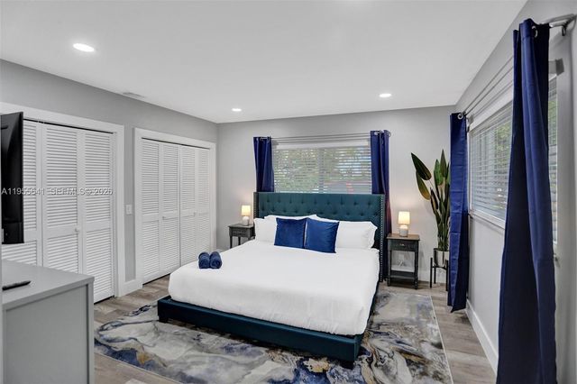 63 SE 5th Avenue, Deerfield Beach, FL 33441