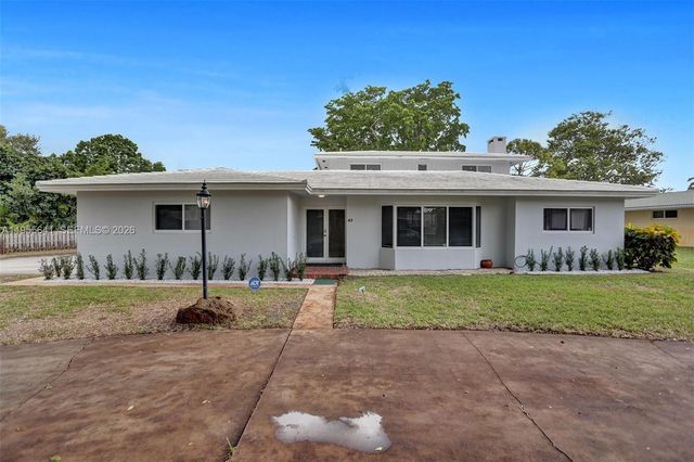 63 SE 5th Avenue, Deerfield Beach, FL 33441