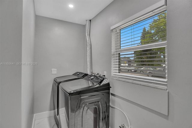 63 SE 5th Avenue, Deerfield Beach, FL 33441
