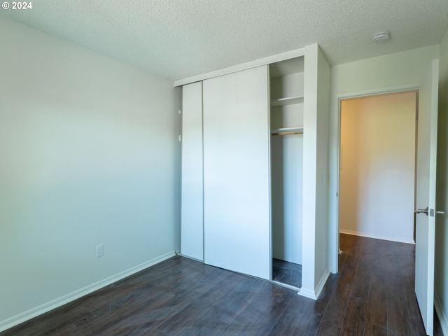 2700 Se 138TH Ave 4, Portland, OR 97236
