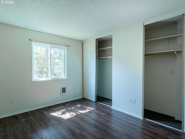 2700 Se 138TH Ave 4, Portland, OR 97236