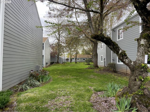 2700 Se 138TH Ave 4, Portland, OR 97236