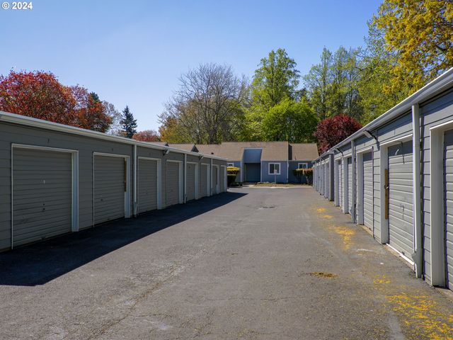 2700 Se 138TH Ave 4, Portland, OR 97236