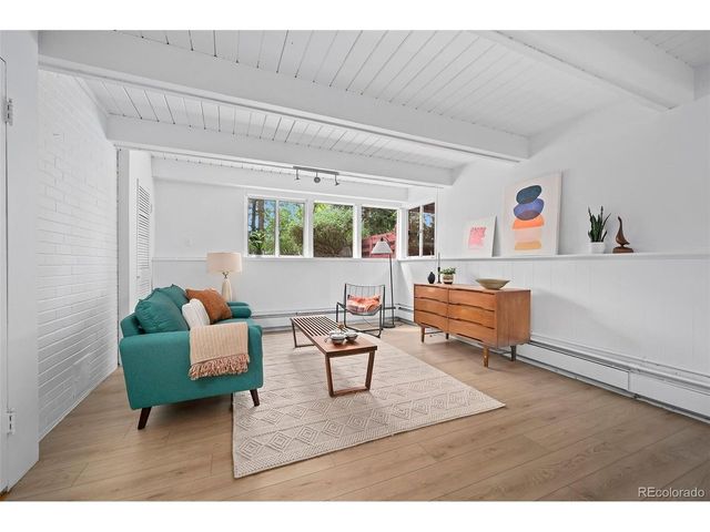 2935 S Lafayette Dr, Englewood, CO 80113
