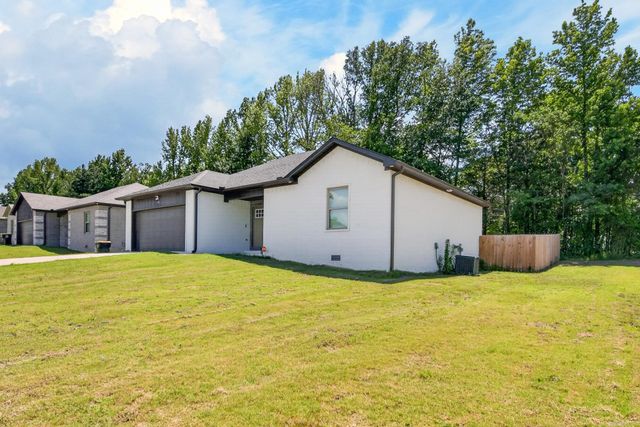 11 Edward Drive, Ward, AR 72176