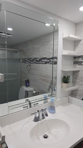900 NE 12th Ave 302, Hallandale Beach, FL 33009