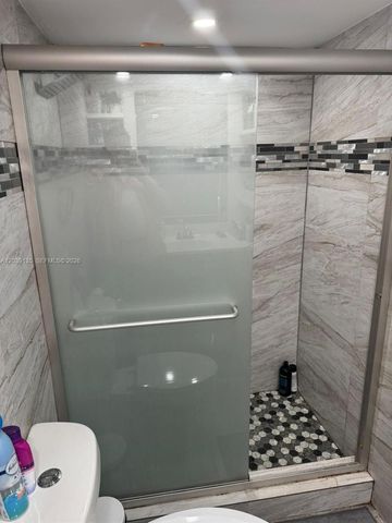 900 NE 12th Ave 302, Hallandale Beach, FL 33009