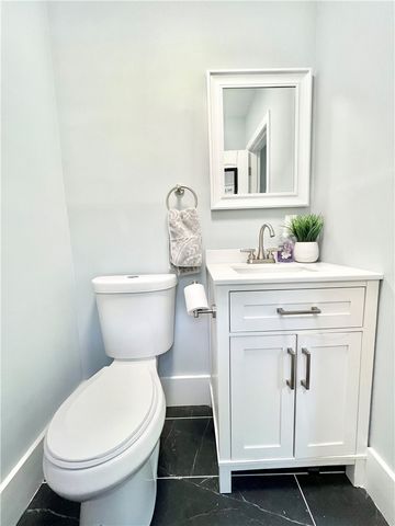 1375 Louisquisset Pike, North Providence, RI 02904