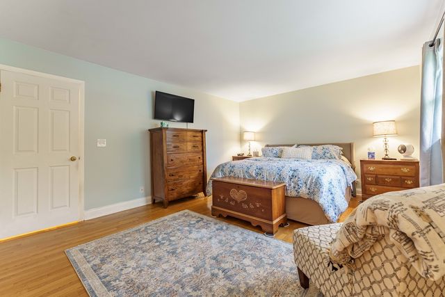 3N458 Patricia Lane, Elmhurst, IL 60126