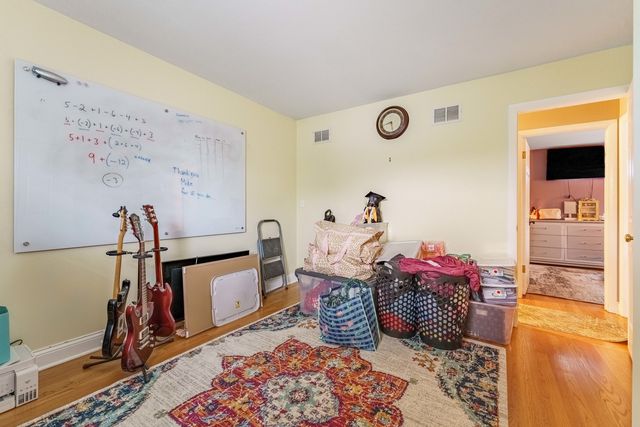 3N458 Patricia Lane, Elmhurst, IL 60126