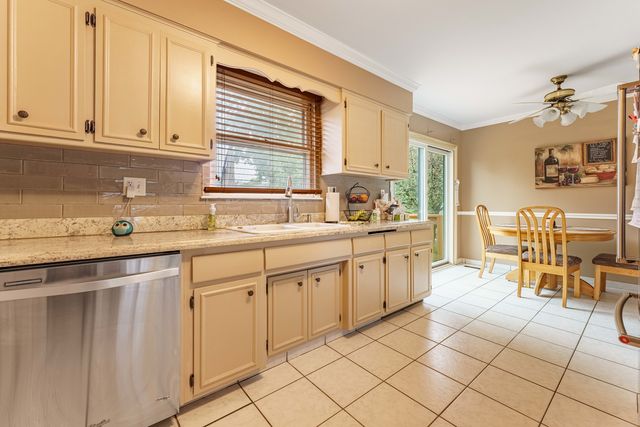 3N458 Patricia Lane, Elmhurst, IL 60126