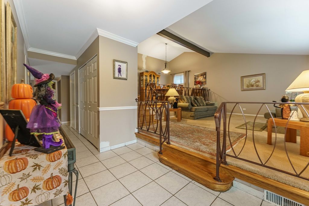 3N458 Patricia Lane, Elmhurst, IL 60126 — photo 3