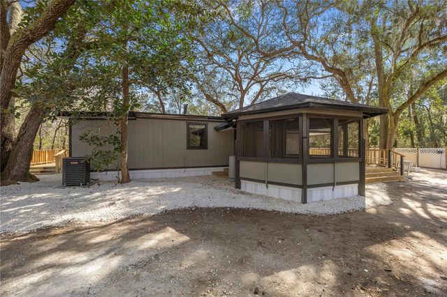 16545 NE 17TH PLACE, Silver Springs, FL 34488