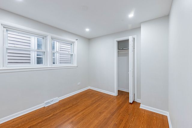 5631 W 64th Place, Chicago, IL 60638