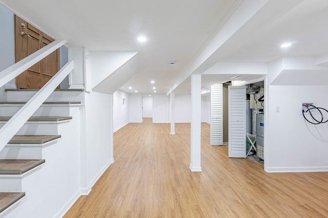 5631 W 64th Place, Chicago, IL 60638