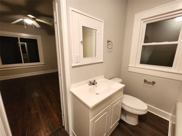 2114 N Elm Street, Denton, TX 76201