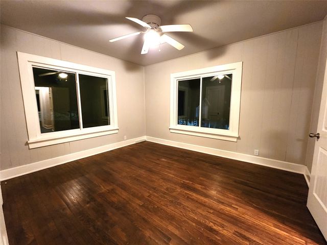 2114 N Elm Street, Denton, TX 76201