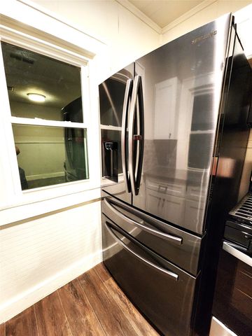 2114 N Elm Street, Denton, TX 76201