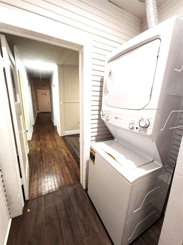 2114 N Elm Street, Denton, TX 76201