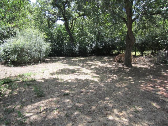 2114 N Elm Street, Denton, TX 76201