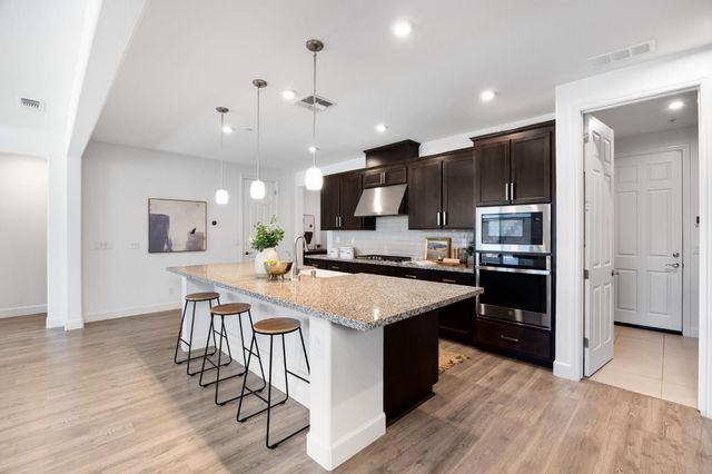 4657 S Hills Dr, Folsom, CA 95630