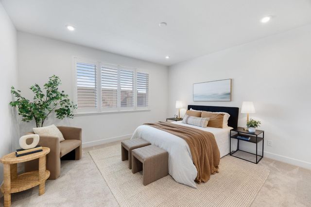4657 S Hills Dr, Folsom, CA 95630
