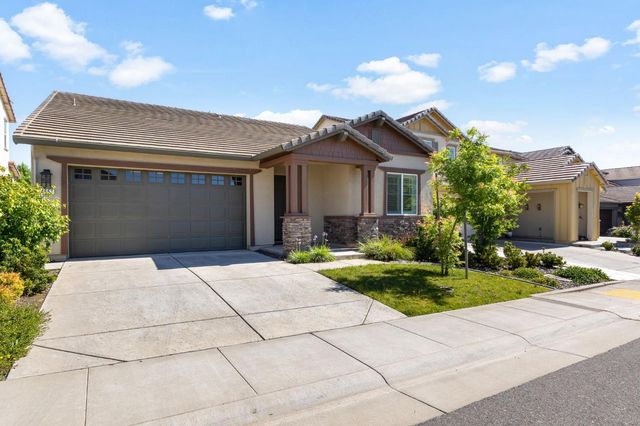 4657 S Hills Dr, Folsom, CA 95630