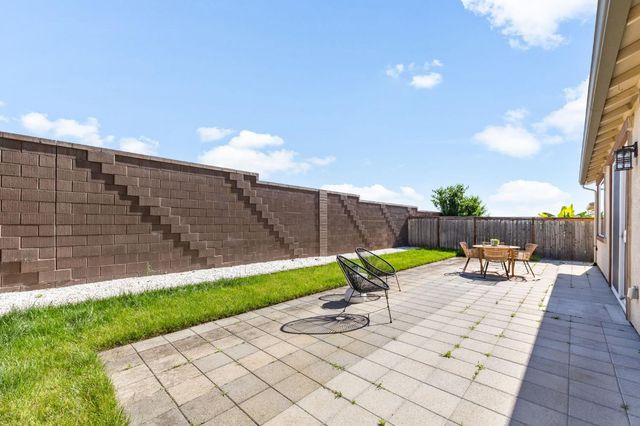 4657 S Hills Dr, Folsom, CA 95630