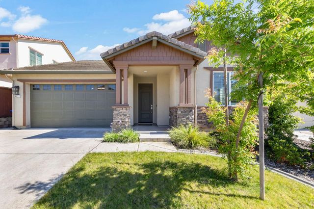 4657 S Hills Dr, Folsom, CA 95630