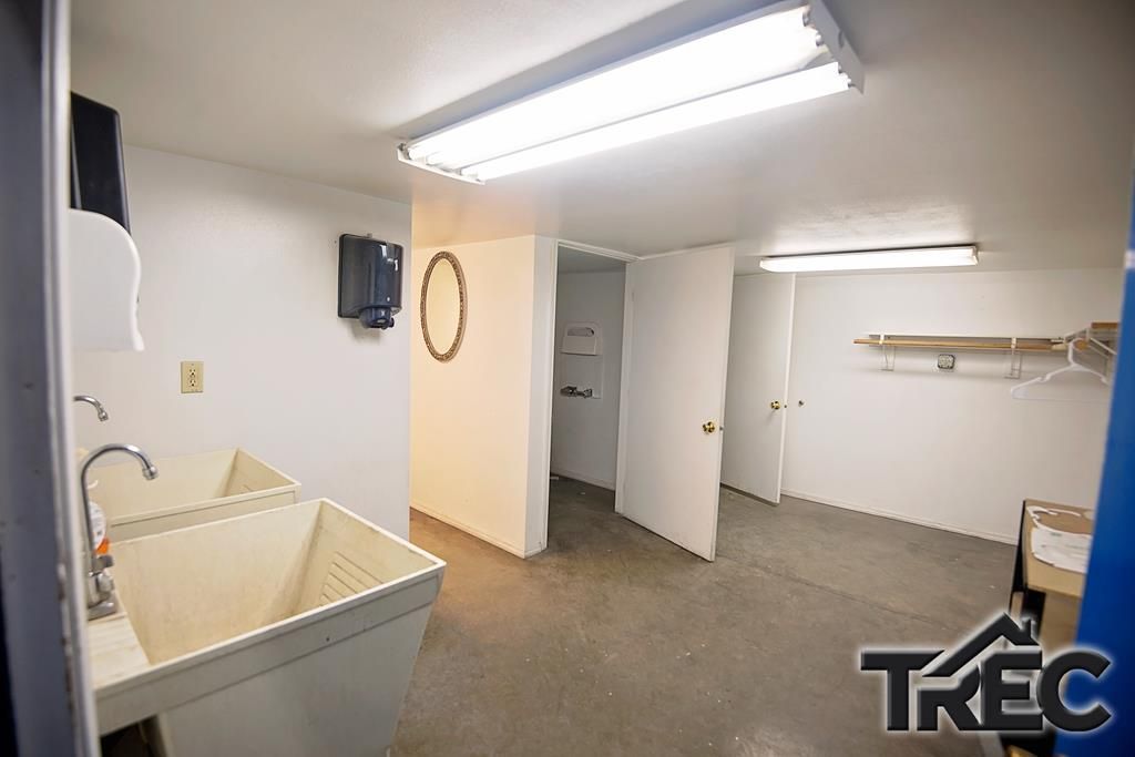 415 Alan Rd, Powell, WY 82435 photo 10