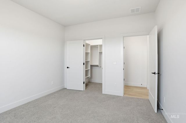 6612 S Zenith Avenue, Meridian, ID 83642